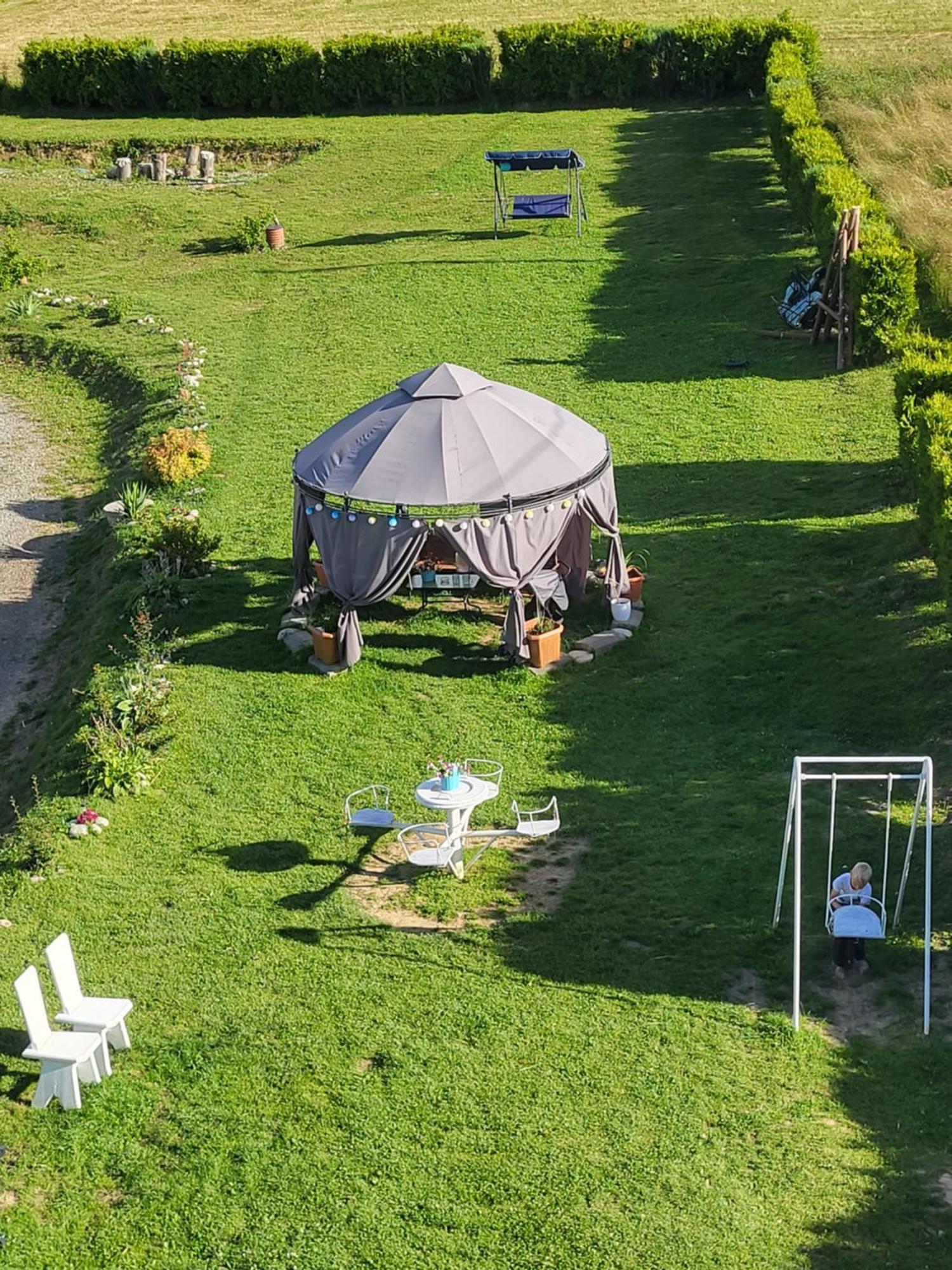 Grota Zbójnicka Bed & Breakfast